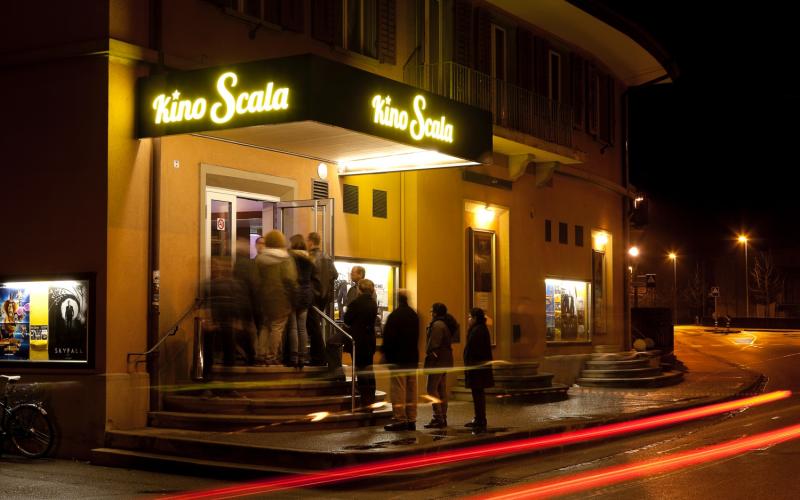 2012 hat meine Familie das Kino Scala Langenthal übernommen und so vor der Schliessung bewahrt. Seit dieser Übernahme betreue ich das Scala.